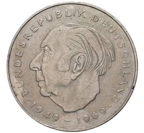 2 марки 1977 года J Западная Германия (ФРГ) «Теодор Хойс»