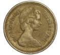 Монета 1 фунт 1983 года Великобритания (Артикул: K11-108426) — Фото №2
