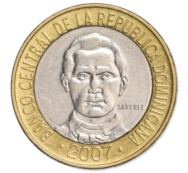 Монета 5 песо 2007 года Доминиканская республика «50 лет Центробанку» (Артикул K11-118678)