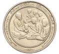 Монета 2 бата 1991 года (BE 2534) Таиланд «Премия Фонда Магсайсай Принцессе Сириндхорн за общественную деятельность» (Артикул K11-120021)