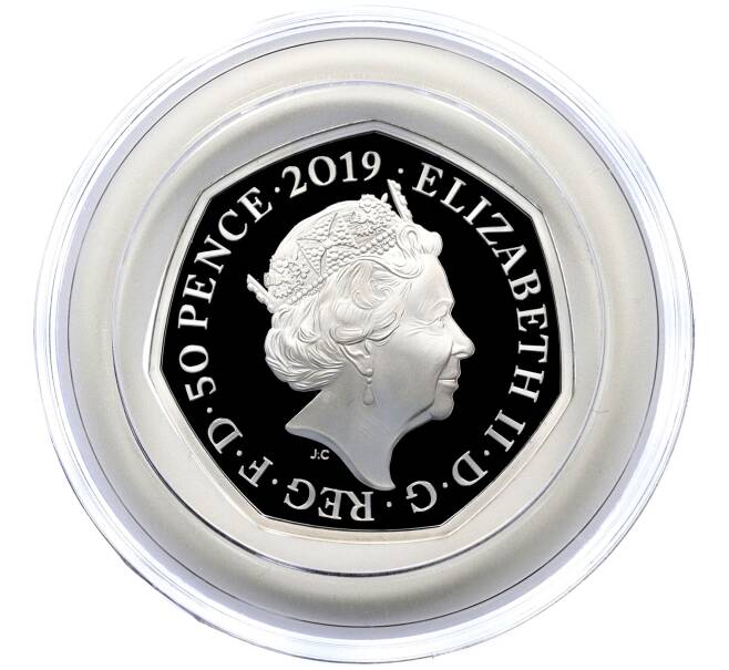 Монета 50 пенсов 2019 года Великобритания «150 лет со дня рождения Беатрис Поттер — Кролик Питер» (Артикул: M2-73789) — Фото №2