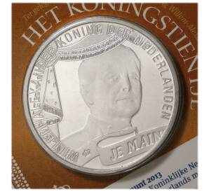 10 евро 2013 года Нидерланды «Коронация Короля Виллема-Александра» (в буклете) — Фото №1