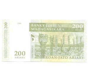 200 ариари 2004 года Мадагаскар — Фото №2