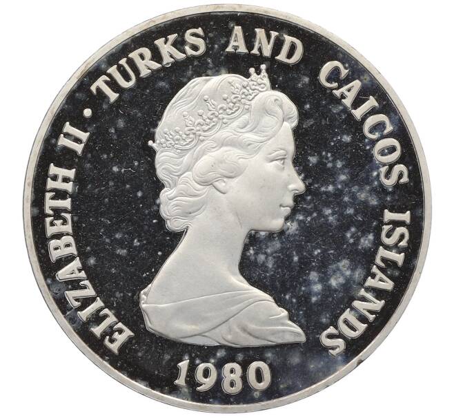 Монета 10 крон 1980 года Теркс и Кайкос «80 лет со дня рождения Луиса Маунтбеттена» (Пьедфорт) (Артикул: T11-25959) — Фото №2