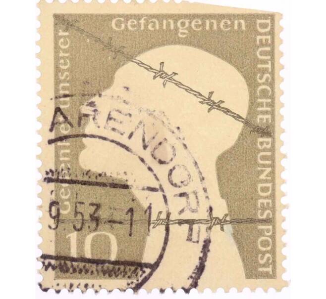 Почтовая марка 10 пфеннигов 1953 года Западная Германия (ФРГ) «Немецкие военнопленные — Заключенный за колючей проволокой» (Артикул: T11-26039) — Фото №1