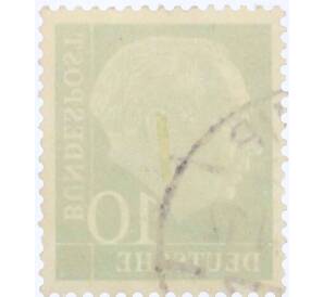 Почтовая марка 10 пфеннигов 1954 года Западная Германия (ФРГ) «Теодор Хойс» — Фото №2