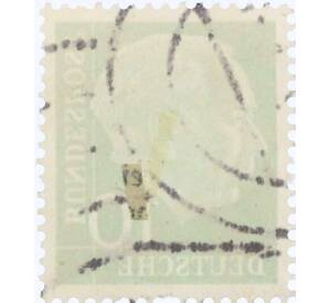 Почтовая марка 10 пфеннигов 1954 года Западная Германия (ФРГ) «Теодор Хойс» — Фото №2