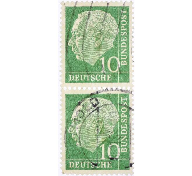 Сцепка из 2 марок 10 пфеннигов 1954 года Западная Германия (ФРГ) «Теодор Хойс» (Артикул: T11-26167) — Фото №1