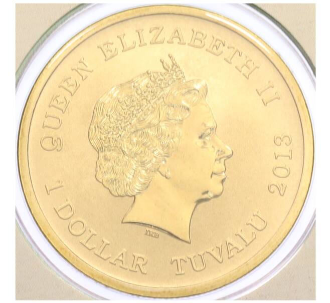 Монета 1 доллар 2013 года Тувалу «Австралийские Водяные Птицы — Зеленая птица-кошка (Ailuroedus crassirostris)» (в конверте с маркой) (Артикул: M2-91334) — Фото №2