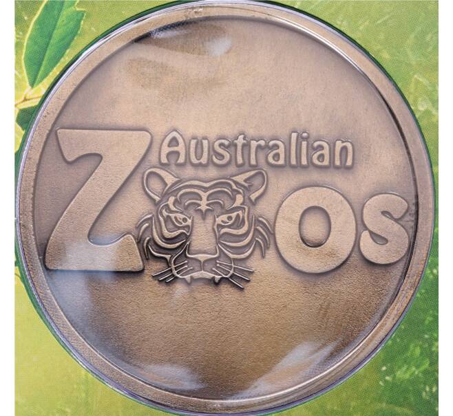 Памятная медаль 2012 года Австралия «150 лет Мельбурнскому зоопарку — Суматранский тигр» (в конверте с маркой) (Артикул: H2-1267) — Фото №2