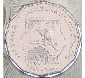 50 центов 2013 года Австралия «100 лет маркам Содружества» (в конверте с маркой) — Фото №1