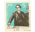 Почтовая марка 5 пфеннигов 1962 года Восточная Германия (ГДР) «Георгий Димитров Михайлов на корте в Лейпциге» (Артикул: P2-0910) — Фото №1