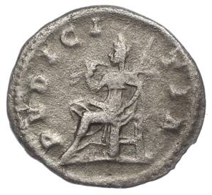 Денарий 218-222 года Римская Империя — Юлия Меса (Бабушка Гелиогабала) — Фото №2