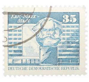 Почтовая марка 35 пфеннигов 1973 года Восточная Германия (ГДР) «Памятник Карлу Марксу»