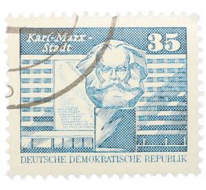 Почтовая марка 35 пфеннигов 1973 года Восточная Германия (ГДР) «Памятник Карлу Марксу»