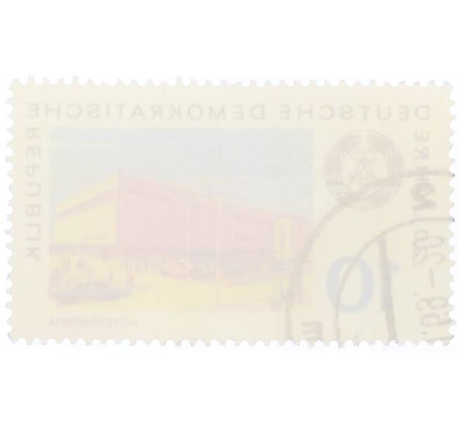 Почтовая марка 10 пфеннигов 1969 года Восточная Германия (ГДР) «20 лет ГДР — Хойерсверда» (Артикул: T11-34288) — Фото №2