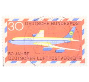 Почтовая марка 30 пфеннигов 1969 года Западная Германия (ФРГ) «50-летие немецкой авиапочты — Авиалайнер Boeing 707 авиакомпании Lufthansa»
