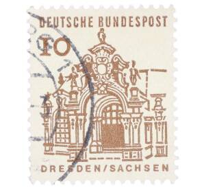 Почтовая марка 10 пфеннигов 1965 года Западная Германия (ФРГ) «Немецкие постройки XII века — Цвингер в Дрездене»