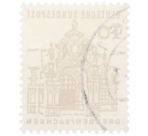 Почтовая марка 10 пфеннигов 1965 года Западная Германия (ФРГ) «Немецкие постройки XII века — Цвингер в Дрездене»