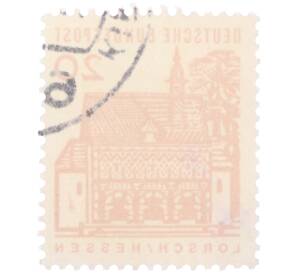 Почтовая марка 20 пфеннигов 1965 года Западная Германия (ФРГ) «Немецкие постройки XII века — Ворота Лоршского монастыря в Гессене»