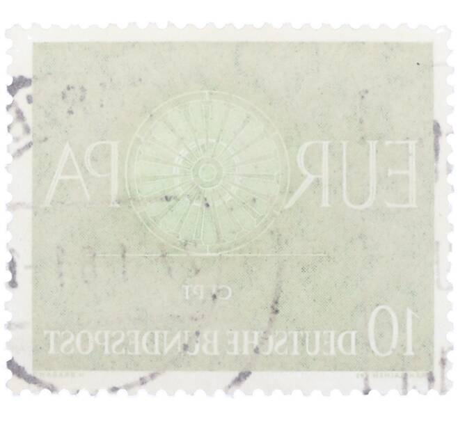 Почтовая марка 10 пфеннигов 1960 года Западная Германия (ФРГ) «Европейская конференция администраций почтовых служб и служб связи CEPT — Колесо» (Артикул: T11-35883) — Фото №2