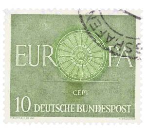 Почтовая марка 10 пфеннигов 1960 года Западная Германия (ФРГ) «Европейская конференция администраций почтовых служб и служб связи CEPT — Колесо» — Фото №1
