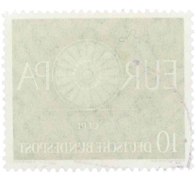 Почтовая марка 10 пфеннигов 1960 года Западная Германия (ФРГ) «Европейская конференция администраций почтовых служб и служб связи CEPT — Колесо» (Артикул: T11-35892) — Фото №2