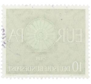 Почтовая марка 10 пфеннигов 1960 года Западная Германия (ФРГ) «Европейская конференция администраций почтовых служб и служб связи CEPT — Колесо»