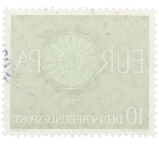 Почтовая марка 10 пфеннигов 1960 года Западная Германия (ФРГ) «Европейская конференция администраций почтовых служб и служб связи CEPT — Колесо» (Артикул: T11-35896) — Фото №2