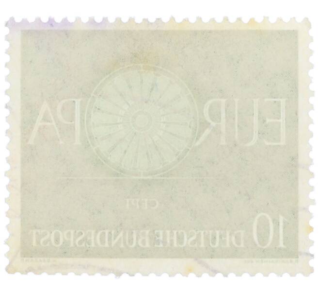 Почтовая марка 10 пфеннигов 1960 года Западная Германия (ФРГ) «Европейская конференция администраций почтовых служб и служб связи CEPT — Колесо» (Артикул: T11-35935) — Фото №2