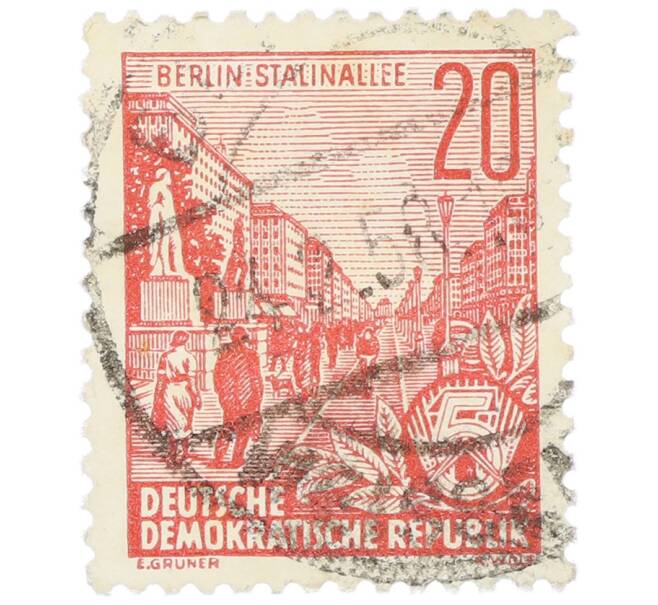 Почтовая марка 20 пфеннигов 1955 года Восточная Германия (ГДР) «Пятилетний план — Проспект Сталина» (Артикул: T11-35996) — Фото №1