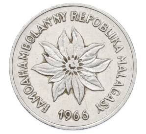 5 франков 1966 года Мадагаскар — Фото №1