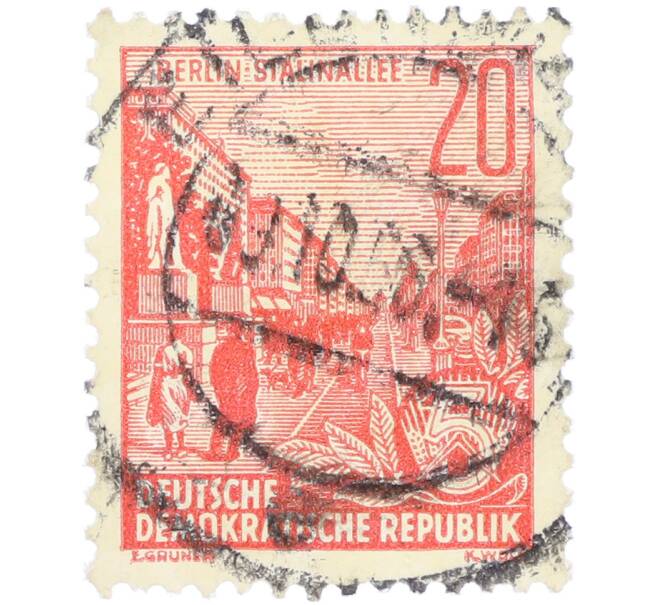 Почтовая марка 20 пфеннигов 1955 года Восточная Германия (ГДР) «Пятилетний план — Проспект Сталина» (Артикул: T11-36211) — Фото №1