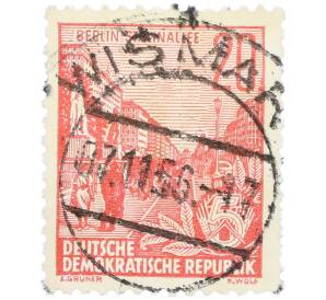 Почтовая марка 20 пфеннигов 1955 года Восточная Германия (ГДР) «Пятилетний план — Проспект Сталина» — Фото №1