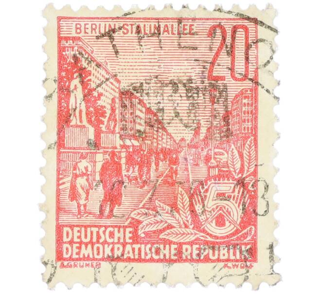 Почтовая марка 20 пфеннигов 1955 года Восточная Германия (ГДР) «Пятилетний план — Проспект Сталина» (Артикул: T11-36225) — Фото №1