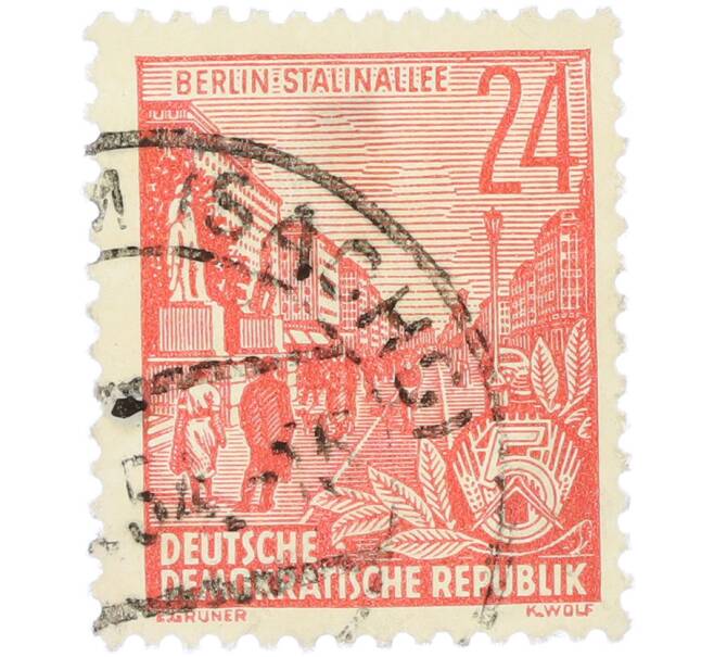 Почтовая марка 24 пфеннига 1953 года Восточная Германия (ГДР) «Пятилетний план — Проспект Сталина» (Артикул: T11-36236) — Фото №1