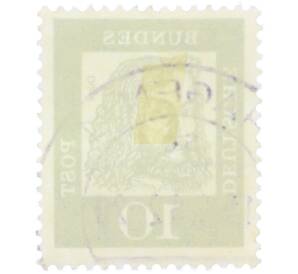 Почтовая марка 10 пфеннигов 1961 года Западная Германия (ФРГ) «Выдающиеся немцы — Альбрехт Дюрер»