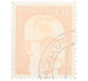 Почтовая марка 40 пфеннигов 1971 года Западная Германия (ФРГ) «Президент Густав Хайнеман» — Фото №2