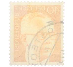 Почтовая марка 40 пфеннигов 1971 года Западная Германия (ФРГ) «Президент Густав Хайнеман» — Фото №2