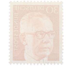 Почтовая марка 30 пфеннигов 1971 года Западная Германия (ФРГ) «Президент Густав Хайнеман» — Фото №2