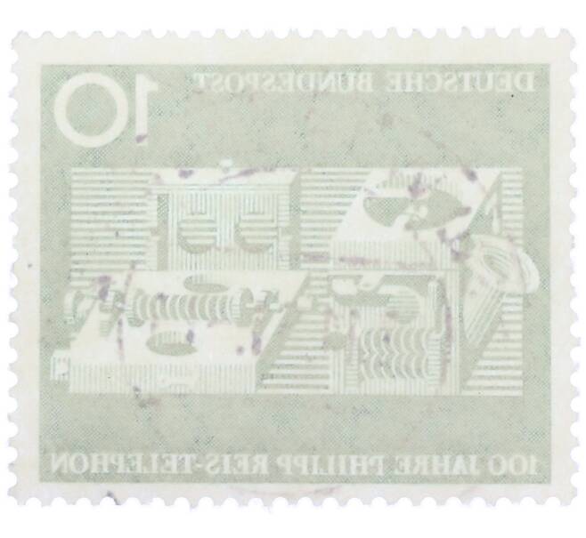 Почтовая марка 10 пфеннигов 1961 года Западная Германия (ФРГ) «100-летие изобретения телефона Филиппом Рейсом» (Артикул: T11-36894) — Фото №2