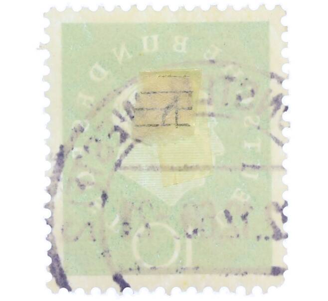 Почтовая марка 10 пфеннигов 1959 года Западная Германия (ФРГ) «Теодор Хойс» (Артикул: T11-37057) — Фото №2