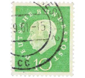 Почтовая марка 10 пфеннигов 1959 года Западная Германия (ФРГ) «Теодор Хойс» — Фото №1