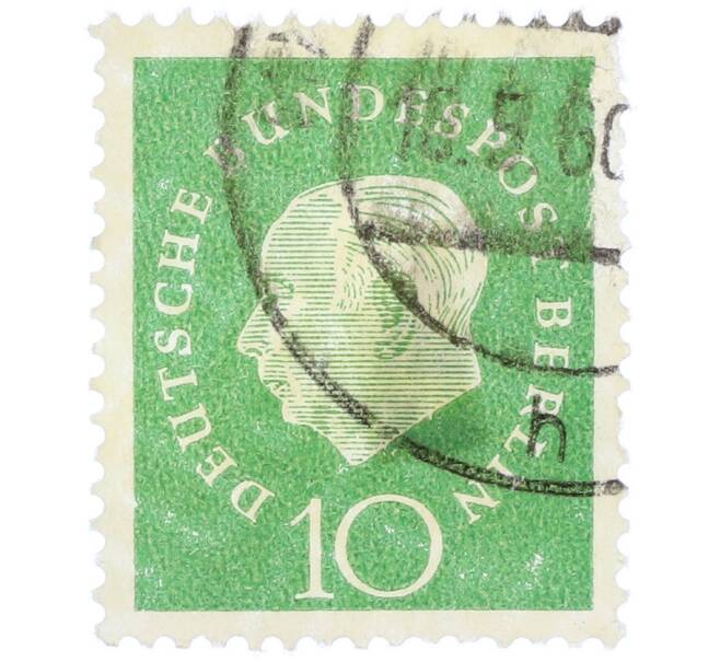 Почтовая марка 10 пфеннигов 1959 года Западная Германия (ФРГ) «Теодор Хойс» (Артикул: T11-37070) — Фото №1