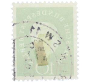 Почтовая марка 10 пфеннигов 1959 года Западная Германия (ФРГ) «Теодор Хойс» — Фото №2