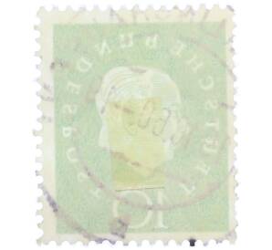 Почтовая марка 10 пфеннигов 1959 года Западная германия (ФРГ) «Теодор Хойс» — Фото №2