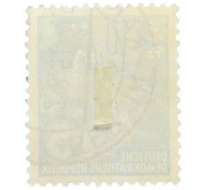 Почтовая марка 10 пфеннигов 1955 года Восточная Германия (ГДР) «Пятилетний план — Крестьянин и рабочий» — Фото №2