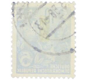 Почтовая марка 10 пфеннигов 1955 года Восточная Германия (ГДР) «Пятилетний план — Крестьянин и рабочий» — Фото №2