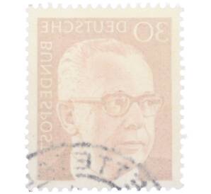 Почтовая марка 30 пфеннигов 1971 года Западная Германия (ФРГ) «Президент Густав Хайнеман» — Фото №2