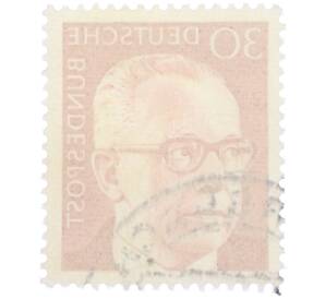 Почтовая марка 30 пфеннигов 1971 года Западная Германия (ФРГ) «Президент Густав Хайнеман» — Фото №2